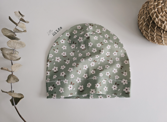 Vienkārtas beanie cepure bez oderes - ziediņi